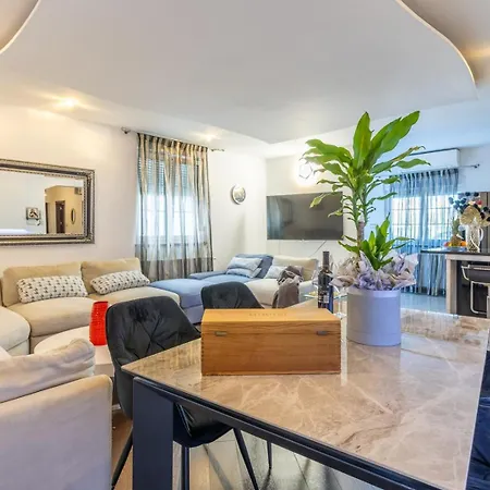 Moela 1 With Terrace Apartmán *